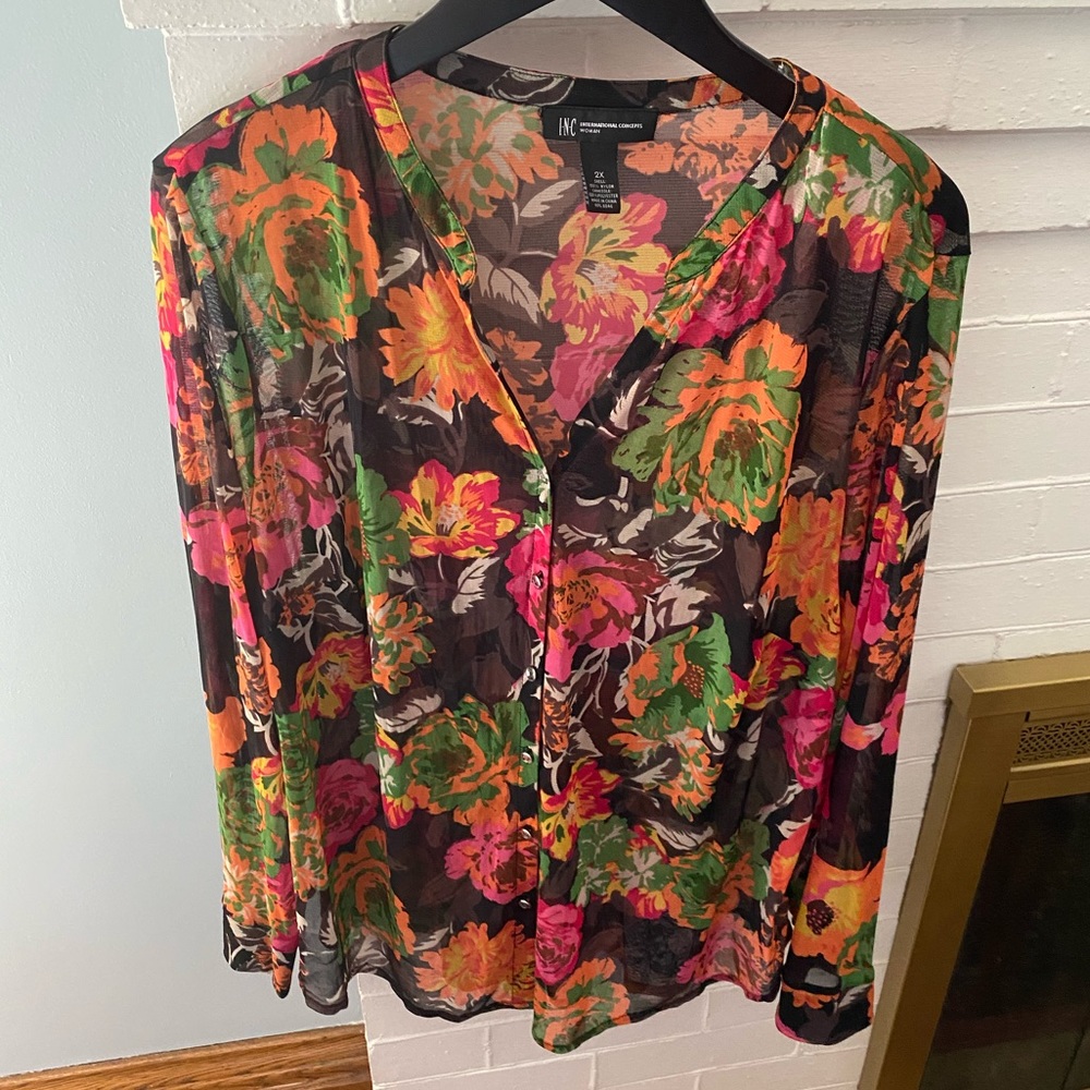 Sz 2x INC Sheer Top